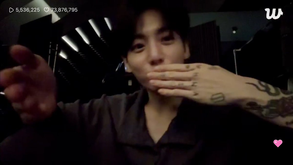 💜3💜 tweet media