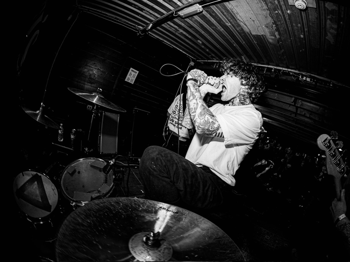 cnewtonphoto's tweet photo. last hounds in brum town on Saturday 📸 https://t.co/cv6QbUZxHD