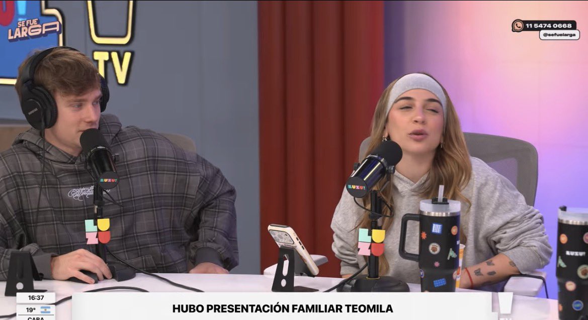 89polito's tweet photo. La tardecita 

🎙️VIVO
#SeFuelarga Luzu TV 40.5k
#VueltaYMedia Urbana 13k
#ElFinDelMundo OLGA 12.9k
#AZZ 7.9k
#QueOlor Gelatina 4.9k🔻
#LaFuerza Carajo 2.8k⚠️
#EstoNoSucedio  Vorterix 1.7k🚨

#QueDia BLENDER 33.9k🤖
#ComoCaimos La Casa 16k 🤖

La Comu que mira? 👀👇 https://t.co/SSyUFan2Kt