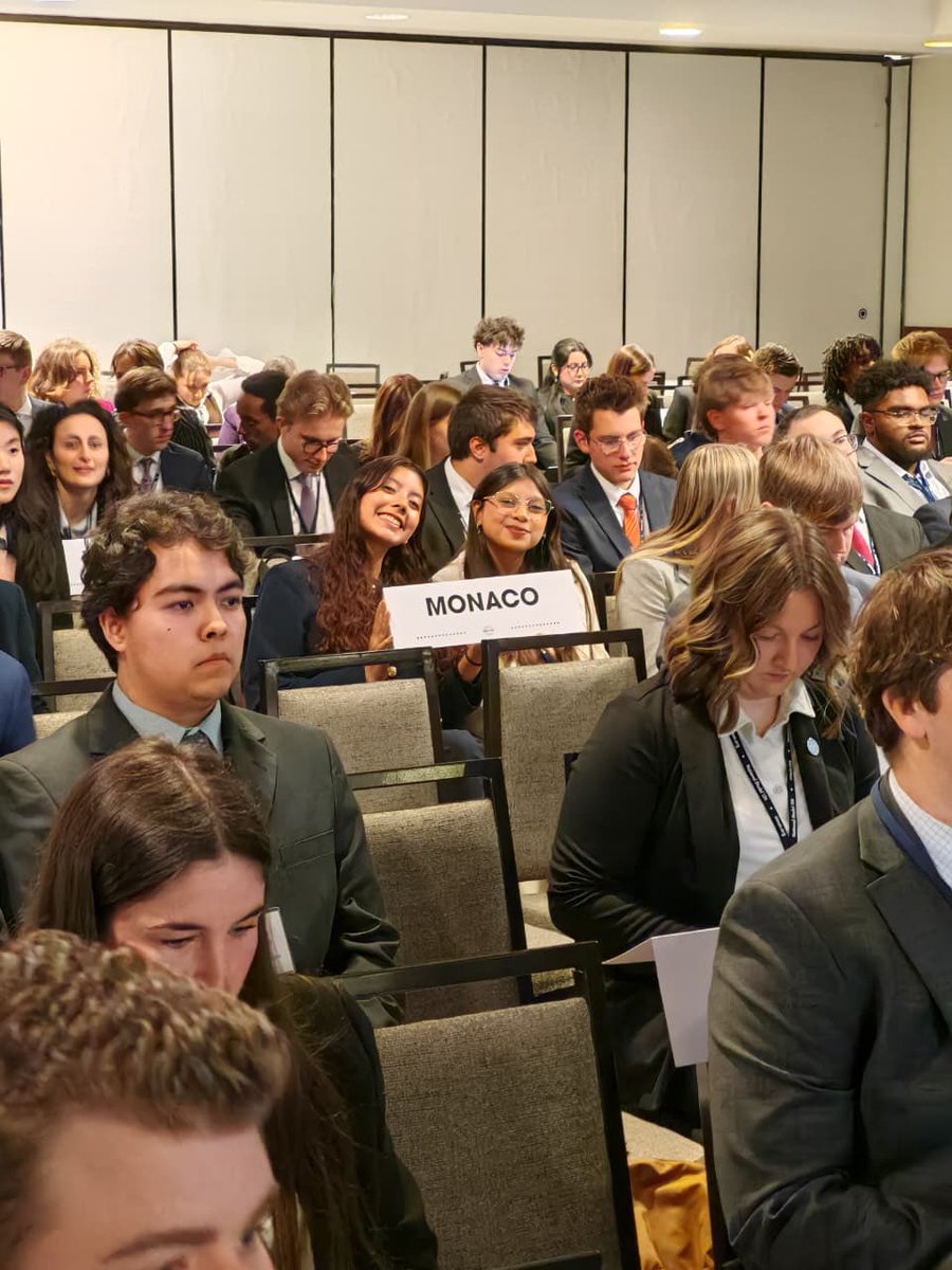 cpri_udla's tweet photo. 🌎Nuestra delegación participó representando a la Universidad de Las Américas en el National Model United Nations, representando a Mónaco.
👩🎓
• Emily Santacruz
• Stephany Borja
• Angie Padilla
• Areli Betancourt
• Sophia Aguilera
#NationalModelUnitedNations #OrgulloUDLA https://t.co/QIK42ka89C