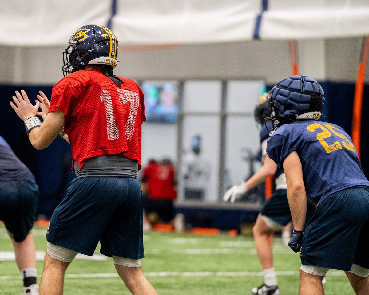 UWECFootball's tweet photo. Attacking each day. 

#ROLLGOLDS x #CTM https://t.co/5AeX4iLZSP