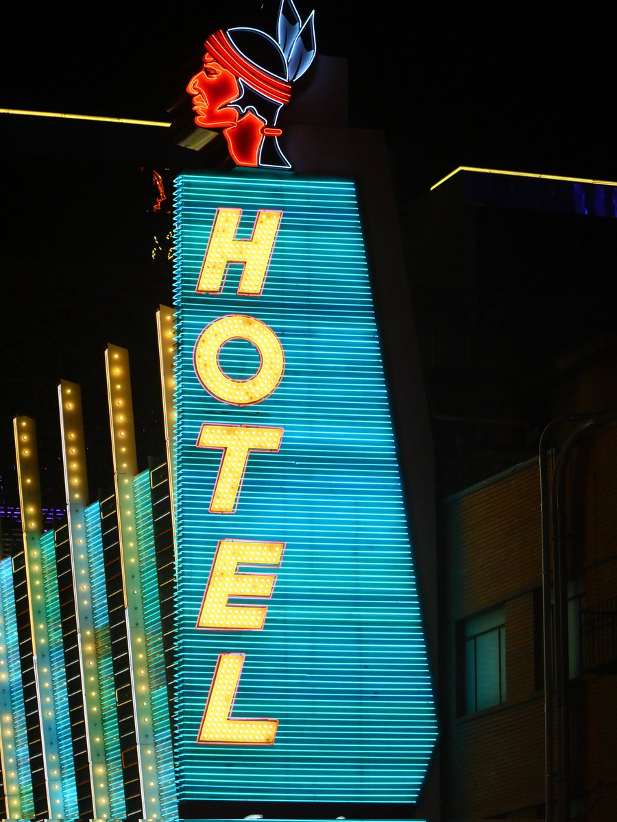 Las Vegas Locally 🌴 tweet media