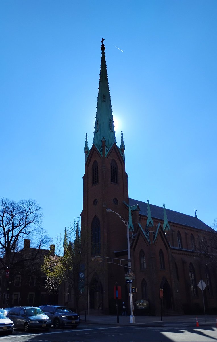 TailoredInNYC's tweet image. #Look at GAAAWWWD!  👀  #groundgame