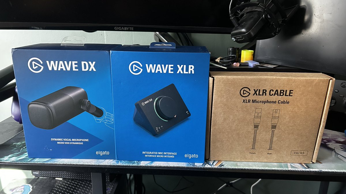 Nerd_A_Day's tweet photo. Time to step up my game. #Elgato #WaveXLR #WaveDX #wavexlrmk2 https://t.co/tyFE2n5O1l