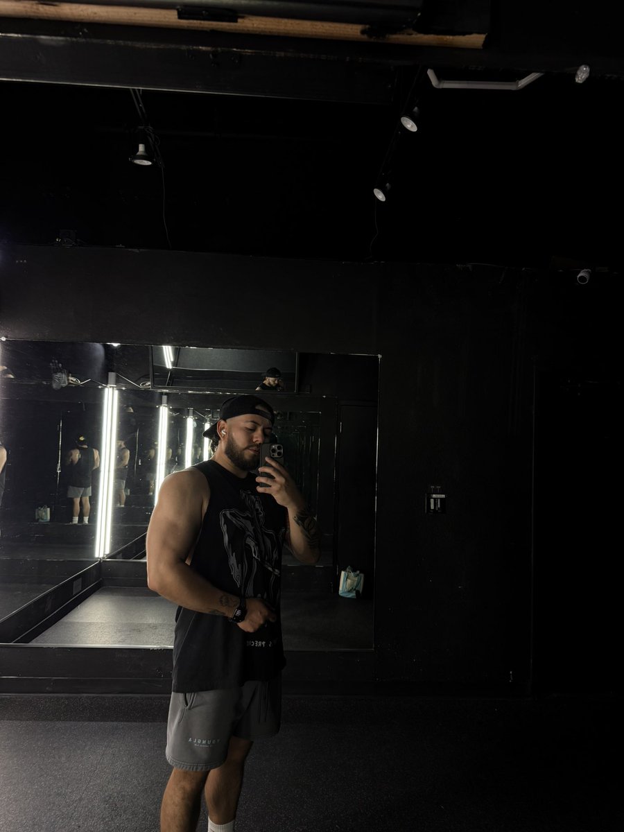 BurberryBryan's tweet photo. Bday pump
More gains, more money, more blessings https://t.co/QO2KiqYttU
