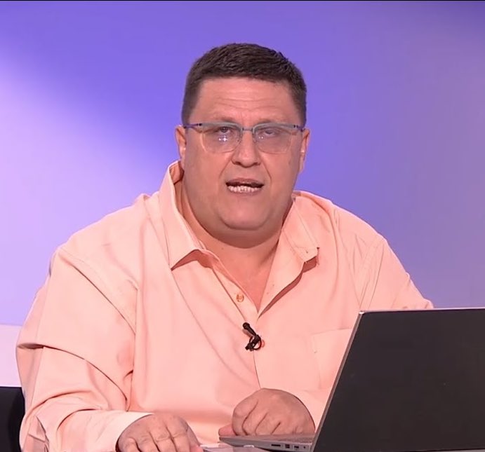 Aykırı tweet media