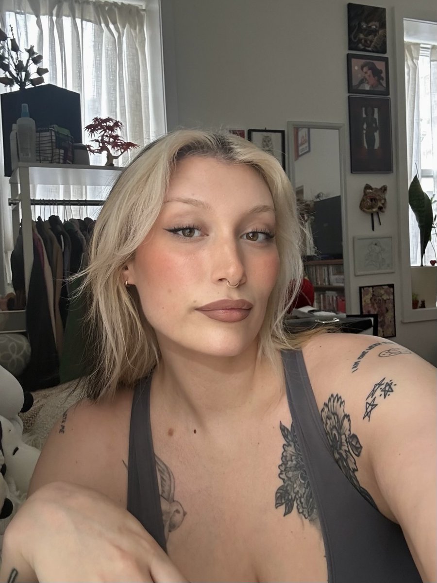 felicity shagwell ੯‧̀͡⬮ ᡣ𐭩 tweet media