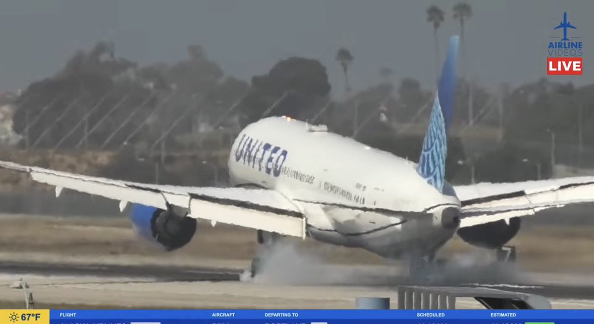 airlinevideos's tweet image. It’s Tuesday… that means LAX ACTION with Plane Jockey Kevin✈️! Click the link and tune in NOW! Don’t miss any of the amazing up-close sights &amp;amp; sounds! #aviation #losangeles #airport

🔴LIVE LOS ANGELES (LAX) AIRPORT ACTION! (April 7th, 2026) youtube.com/live/aF1yszSew… via @YouTube