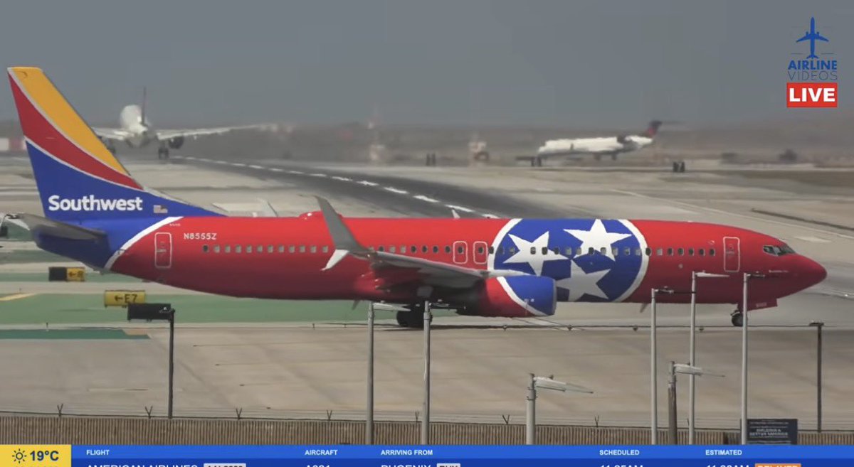 airlinevideos's tweet image. It’s Tuesday… that means LAX ACTION with Plane Jockey Kevin✈️! Click the link and tune in NOW! Don’t miss any of the amazing up-close sights &amp;amp; sounds! #aviation #losangeles #airport

🔴LIVE LOS ANGELES (LAX) AIRPORT ACTION! (April 7th, 2026) youtube.com/live/aF1yszSew… via @YouTube