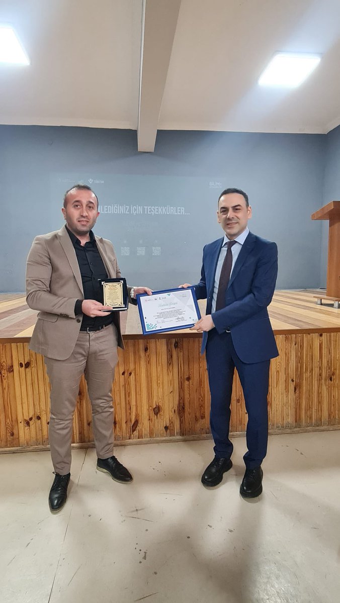 TuzcuMSI's tweet photo. TÜBİTAK Bilim Söyleşisi etkinliğimizi bugün kıymetli dostum Atatürk Üniversitesi ÖGEM Müdürü sayın Prof. Dr. Ceyhun OZAN ile @NOOTBOOKLM üzerine yaptık. @KrpnrSeyfullah @MemPalandoken https://t.co/vcn8Y0iIui