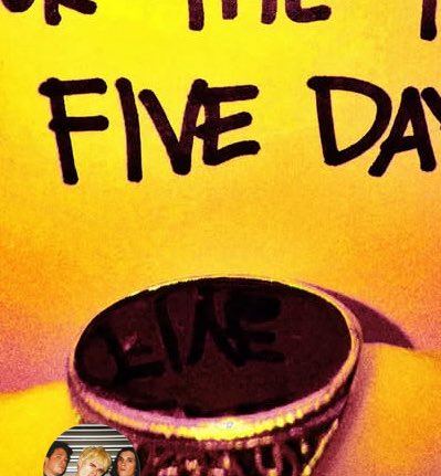 nicofreakazoid's tweet image. haha why is five written upside down on this ring