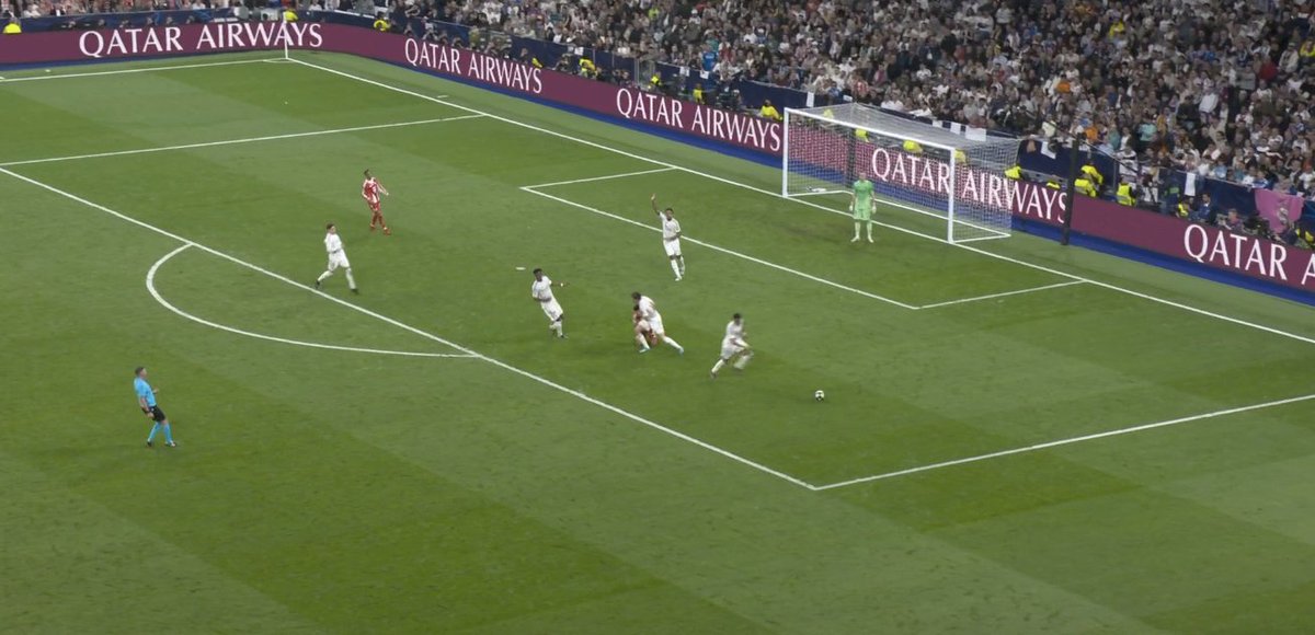 The Touchline | 𝐓 tweet media