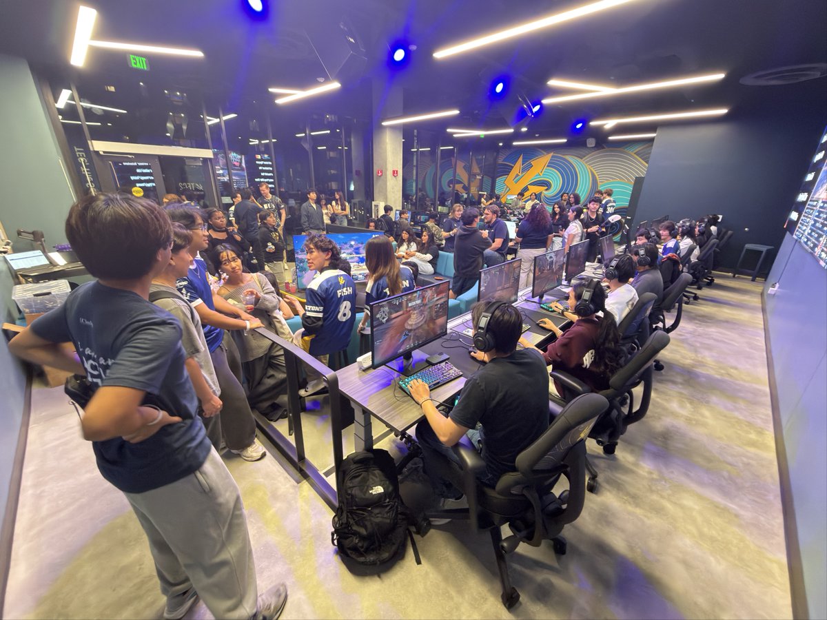 Newegg's tweet image. We’re proud to be the official sponsor of the @UCSDesports team and to be part of the TEC2 grand opening. Huge talent, bigger energy, and this is just the beginning.
#Newegg #Esports #UCSD #Gaming