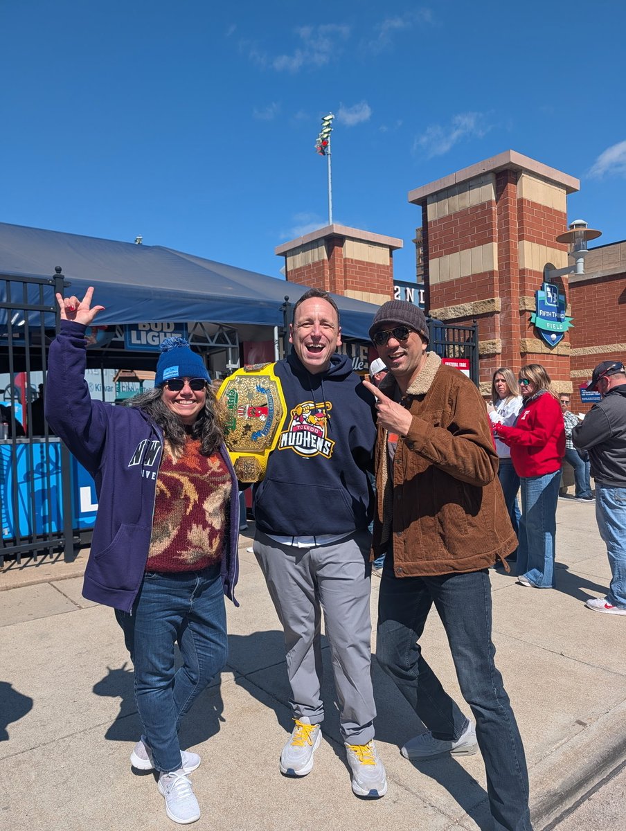 catheri2041's tweet photo. The great @joeyjaws in T-town again! #toledo #champion @city_of_toledo @MudHens https://t.co/Sc7olVTHjn