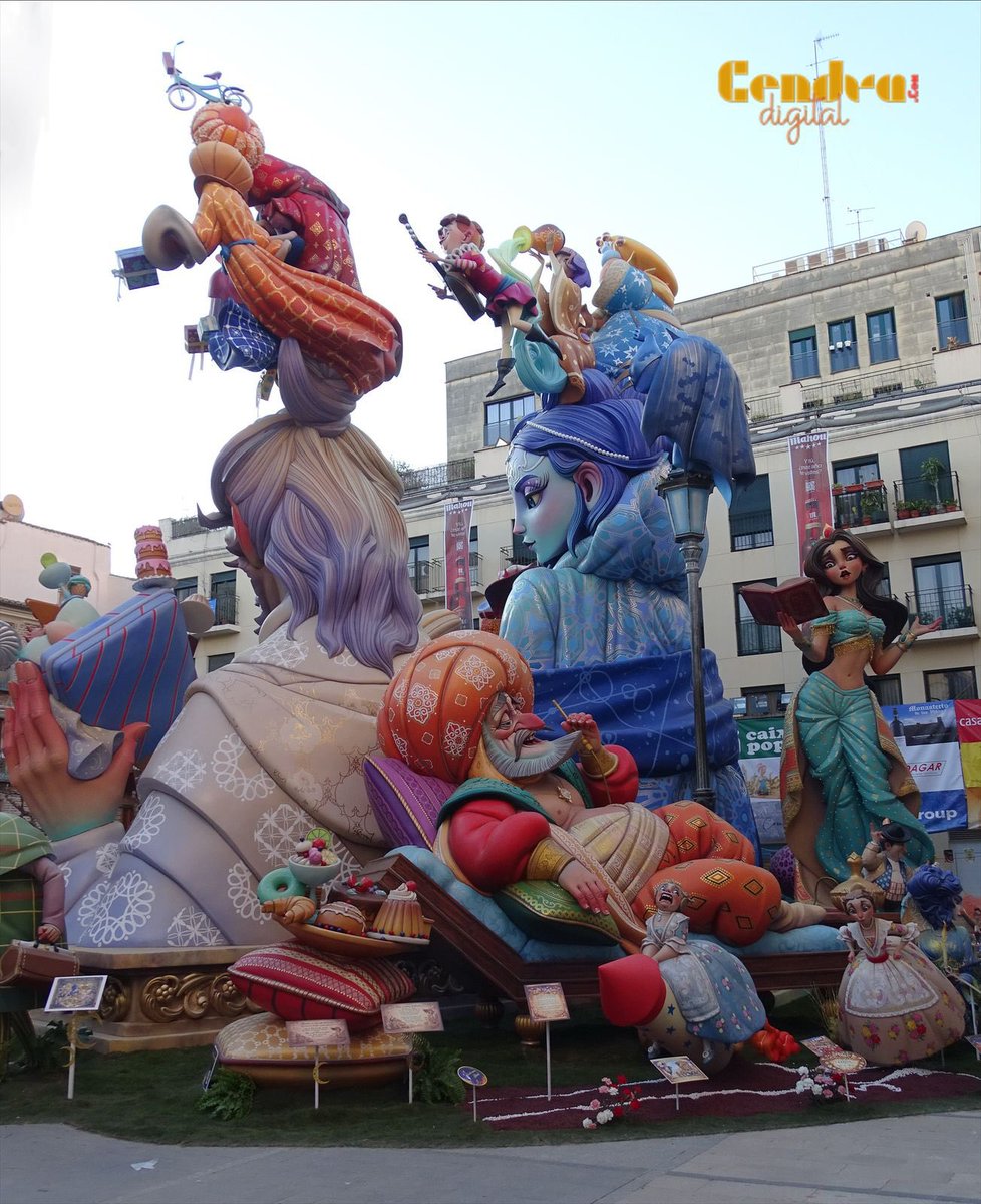 Fed_Especial's tweet photo. Sigue disfrutando con nosotros de la recopilación de premios obtenidos estas Fallas 2026 ✨

🎖️ 4º PREMIO SECCIÓN ESPECIAL 

🎖️3º PREMIO INGENIO Y GRACIA

❤️ @FalladelPilar 

🧑🏻‍🎨 ARTISTA: PACO TORRES

✍️ DISEÑO: RAMÓN PLA

🖊️ LEMA: LA NIT

📸 @CendraDigital https://t.co/01dNYYSIWH