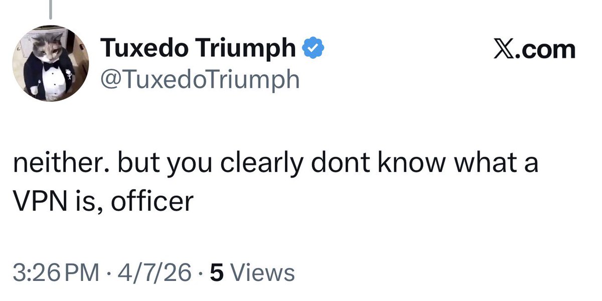 𝐶𝑎𝑝𝑛 𝐹𝑙𝑖𝑛𝑡 tweet media