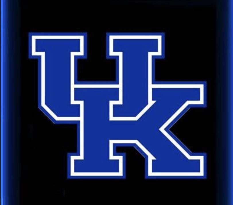 Phyarouson's tweet photo. After a DOPE talk with DA REAL ONE!! @run2winkolby I’m blessed to receive an OFFER to play college football at the University of Kentucky!! @UKFootball @KeithTowbridge @coachbyrd75 @MikeWard71 @patward71 @GRIFFbgriffin #SEC ⚫️🔵 https://t.co/q1VfRtBs45