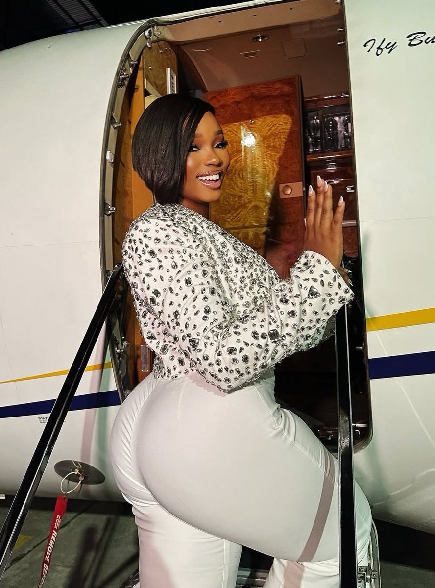 Peace Ighodaro💛 tweet media