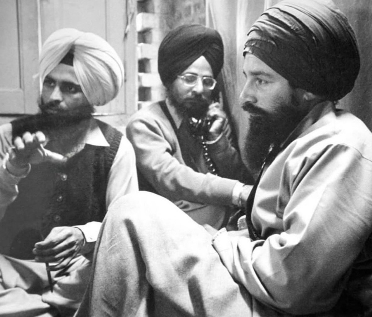 ਅਸਕਿੰਦ੍ਰੋ tweet media