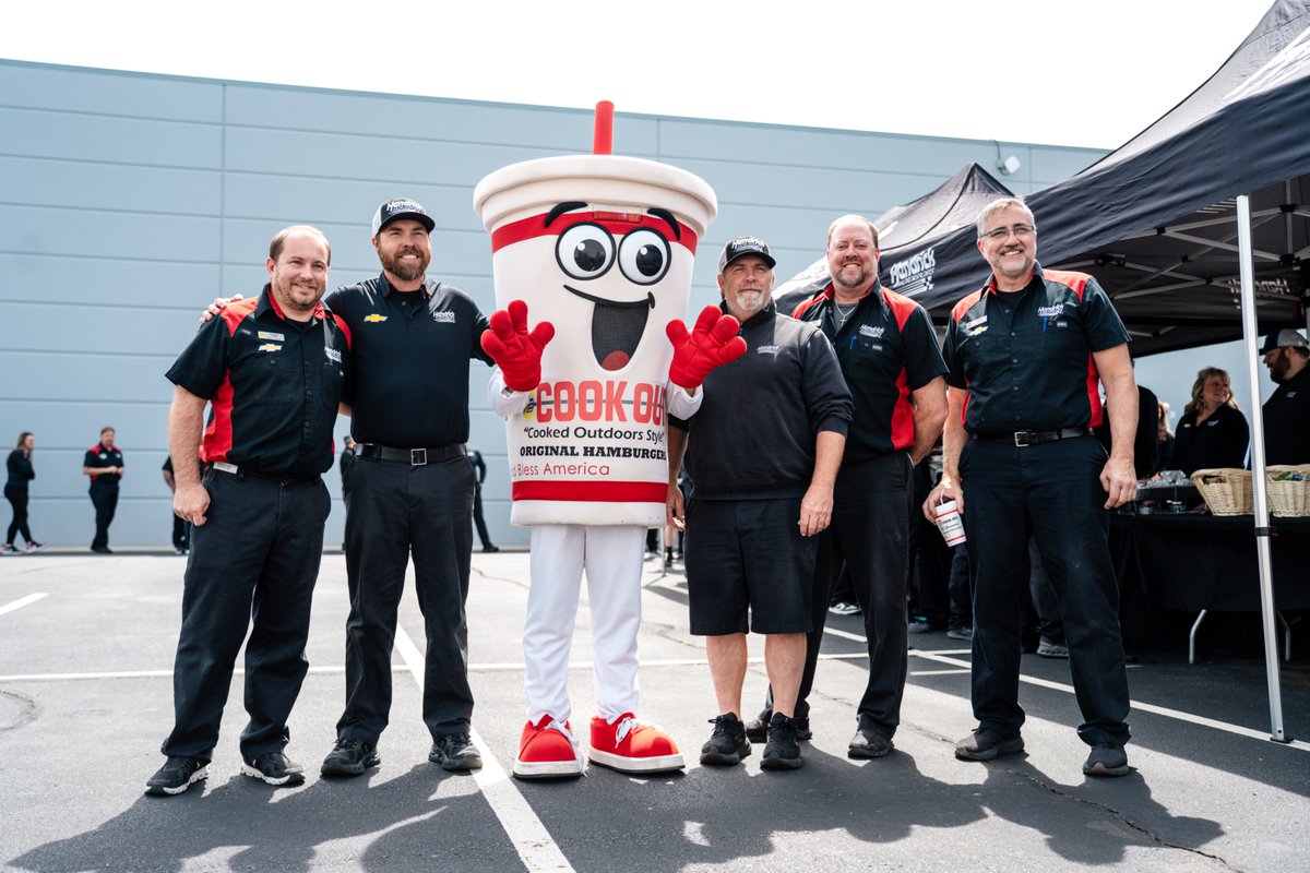 Thanks to <a href="/CookOut/">Cook Out</a> for stopping by to celebrate another <a href="/MartinsvilleSwy/">Martinsville Speedway</a> win. 🥤