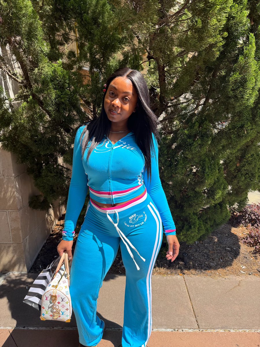 Princess Louíse 💎 tweet media