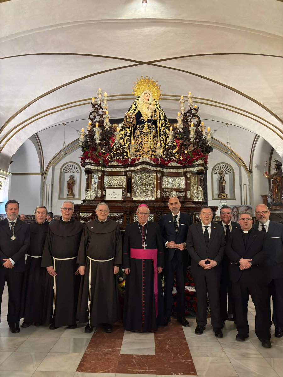 hdadsoledad's tweet photo. En la mañana del pasado Viernes Santo, 3 de abril, tuvimos el inmenso honor de recibir al Excelentísimo y Reverendísimo Sr. Arzobispo de Sevilla, D. José Ángel Saiz Meneses.

Entrañable, cercana y reconfortante visita de nuestro Pastor.

Paz y Bien.

📷 Hermandad

#ViernesSanto26 https://t.co/xIQ7aEnQ1q