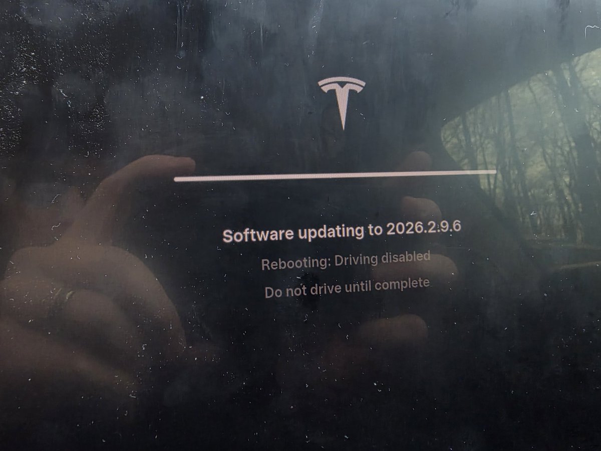 Dirty Tesla tweet media