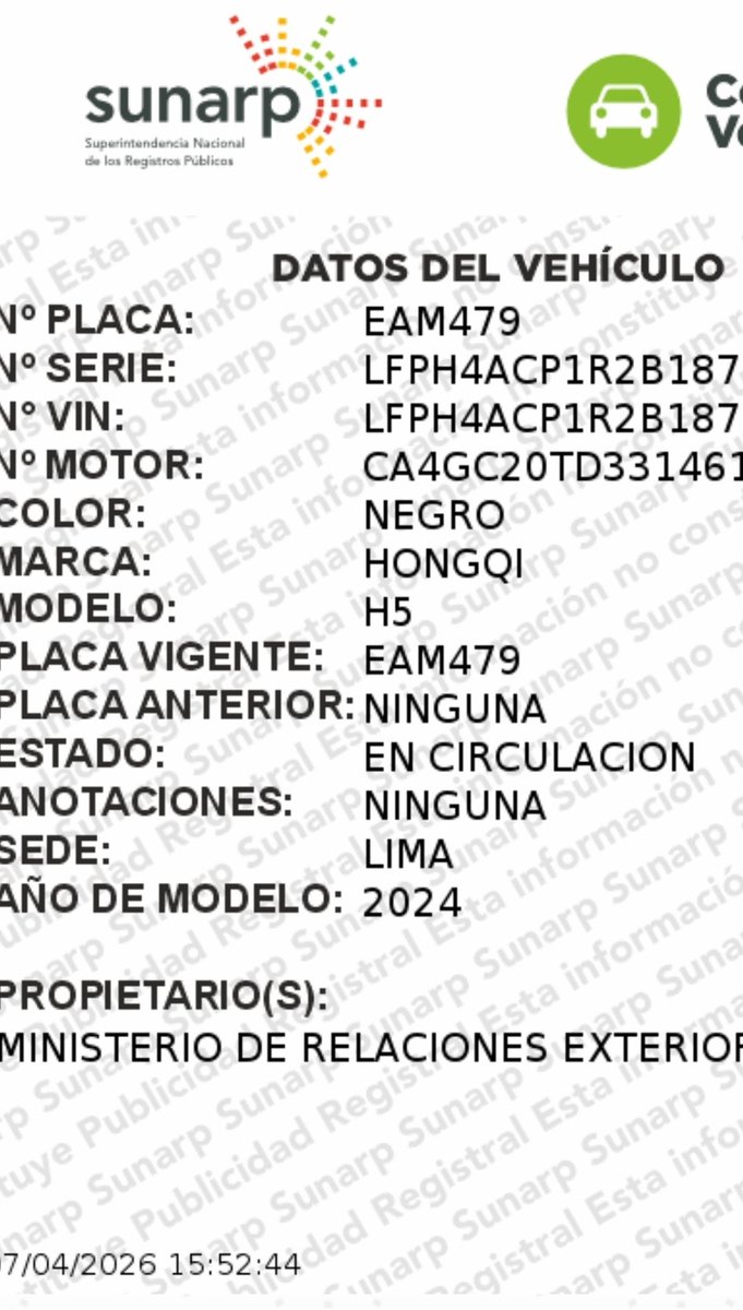 RAULRAMIREZJARA's tweet photo. Qué hace a estas horas este vehículo mal estacoonado de la @CancilleriaPeru en la cdra 2 de La Paz, Miraflores? ¿Comprando oro? Y con un vehiculo de seguridad y una moto @elcomercio_peru @ensustrece @PoliciaPeru https://t.co/mMcSE36dcR