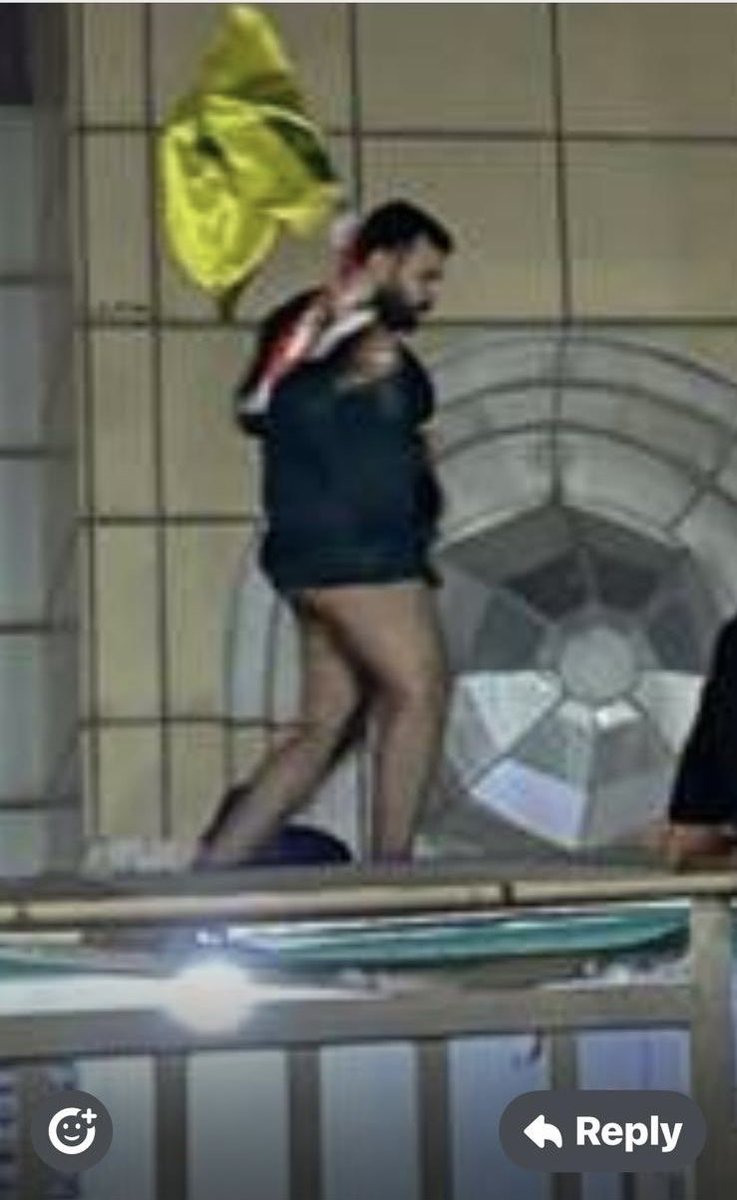 غــــدير العصفـور 🕊 tweet media