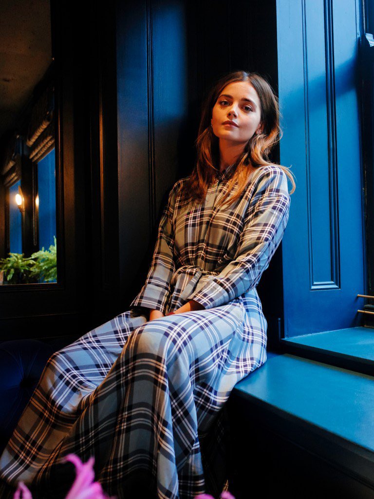 rose oswald 🍁 tweet media