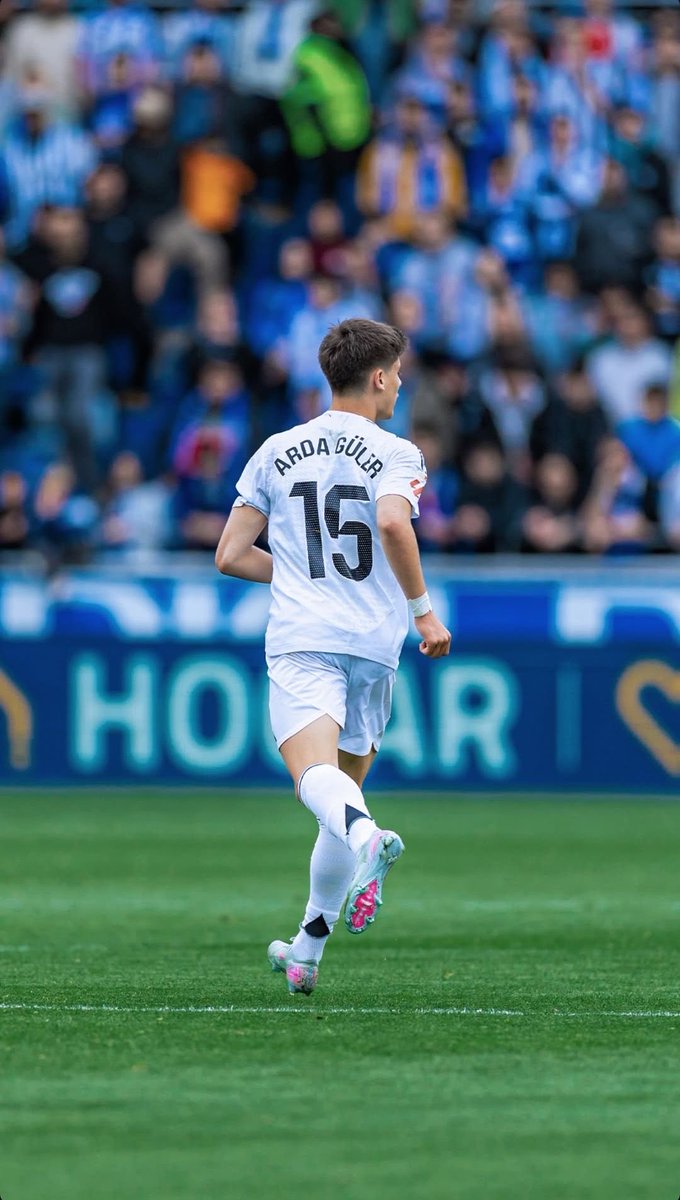 أسامة • tweet media