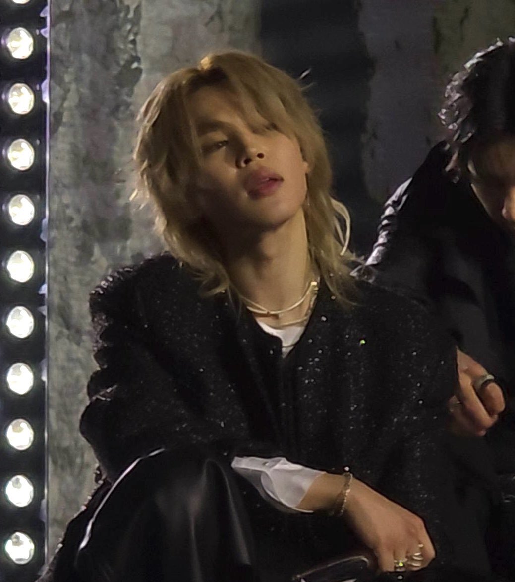 mimi ⋆𖦹⋆ˎˊ˗ is seeing bts tweet media