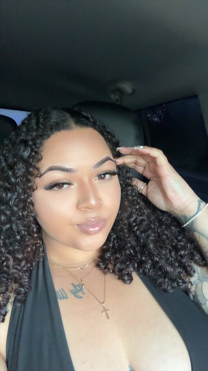 gahdamnnae's tweet photo. On ya mind https://t.co/Z0pulPxQ2A