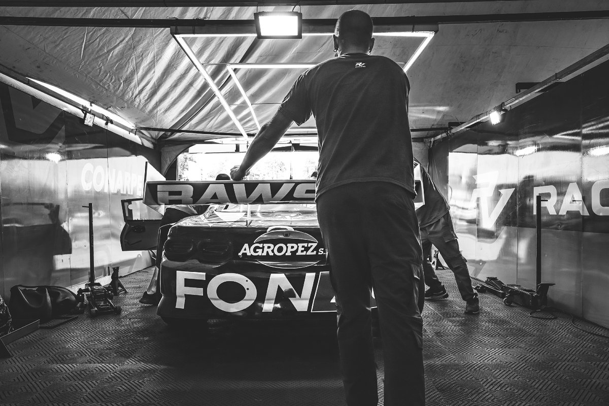 EquipoRVRacing tweet media