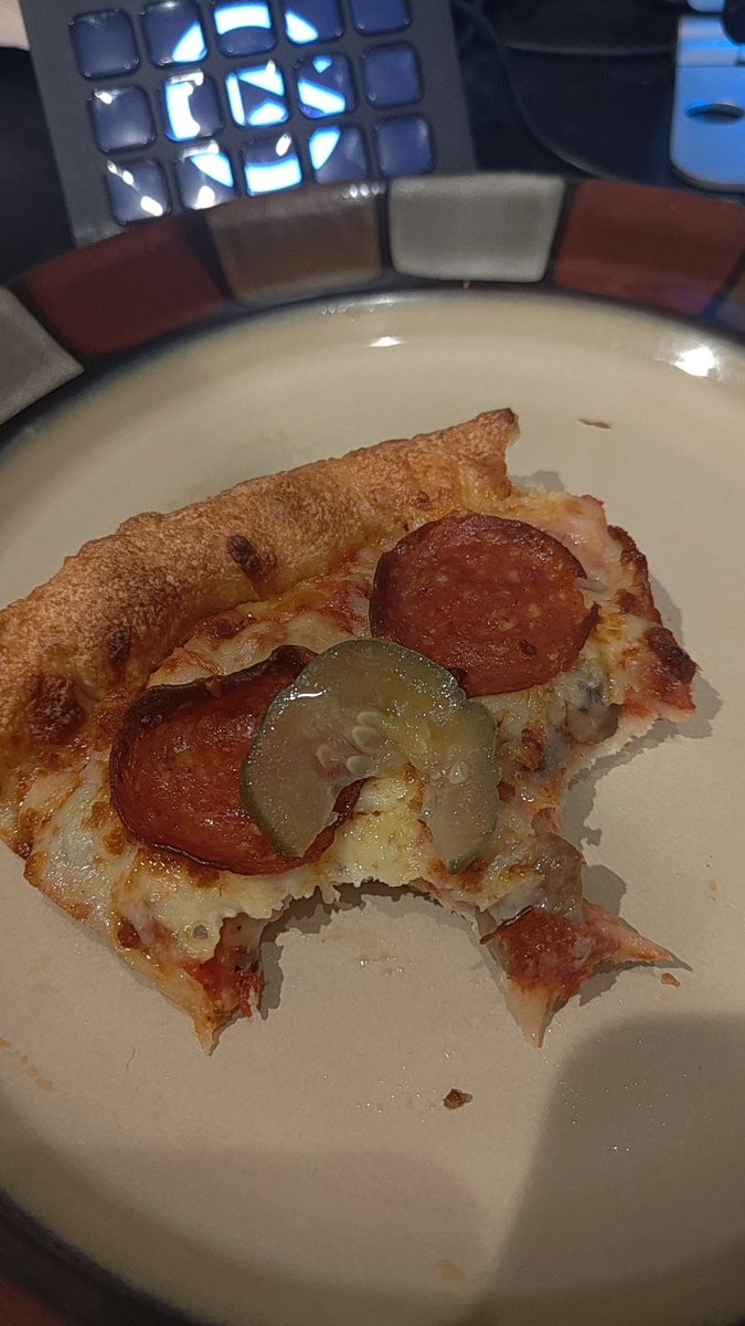 Zombro 🧟‍♂️Zoombie🧟‍♂️ tweet media