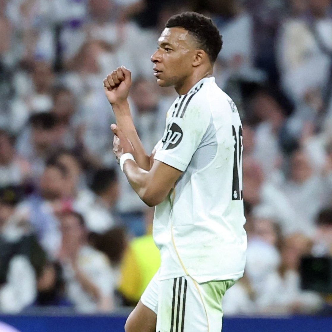 (fan) Aʟʙᴇʀᴛo tweet media