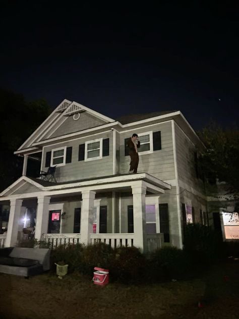 bearhollanov's tweet photo. Chapter 5 of Not My Roommate is now out. This is where things get real angsty and we are introduced to some familiar names! 28,397 words now. Make sure to sub for more 🥰 https://t.co/UtefyApLDj https://t.co/6xyZGOaBM2