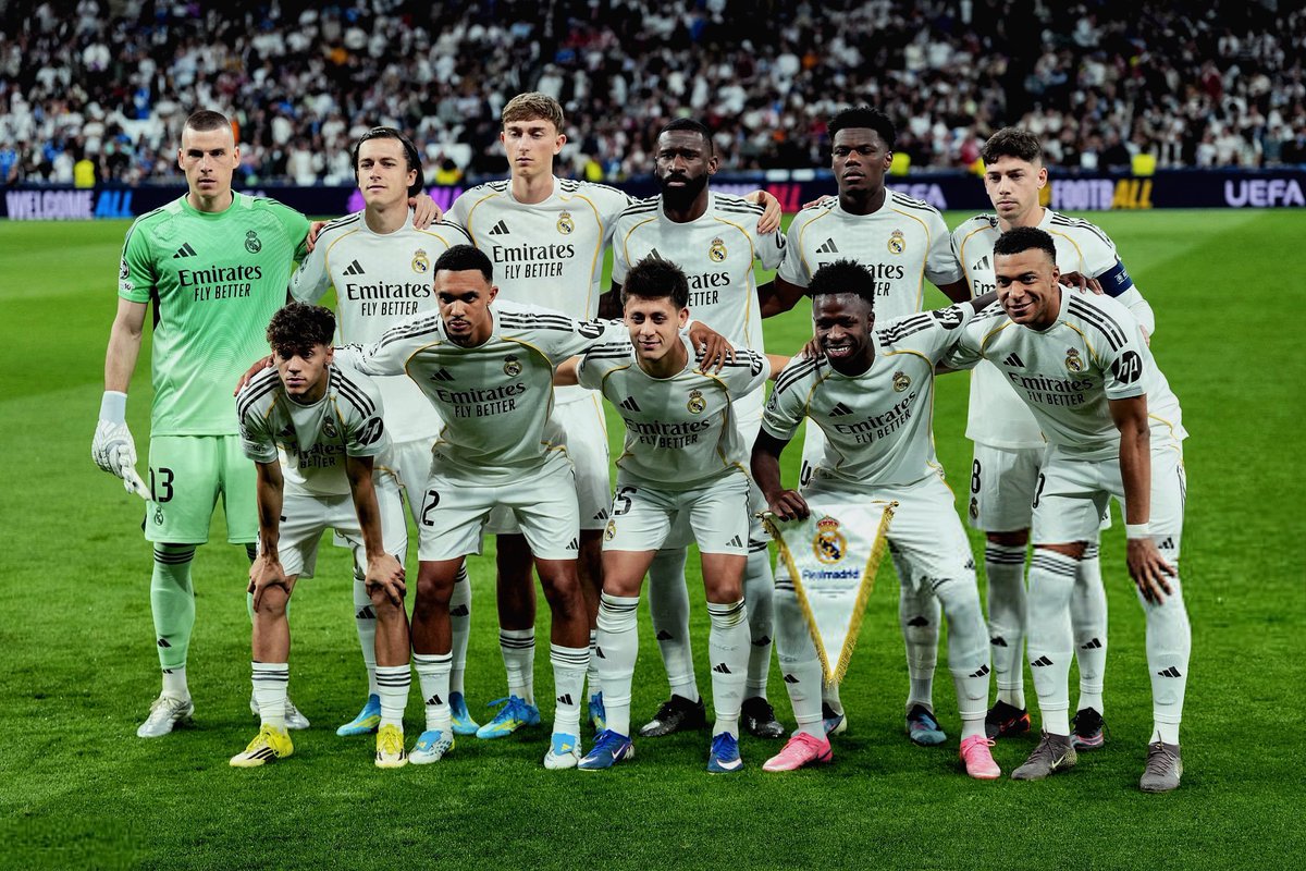 عمرو tweet media