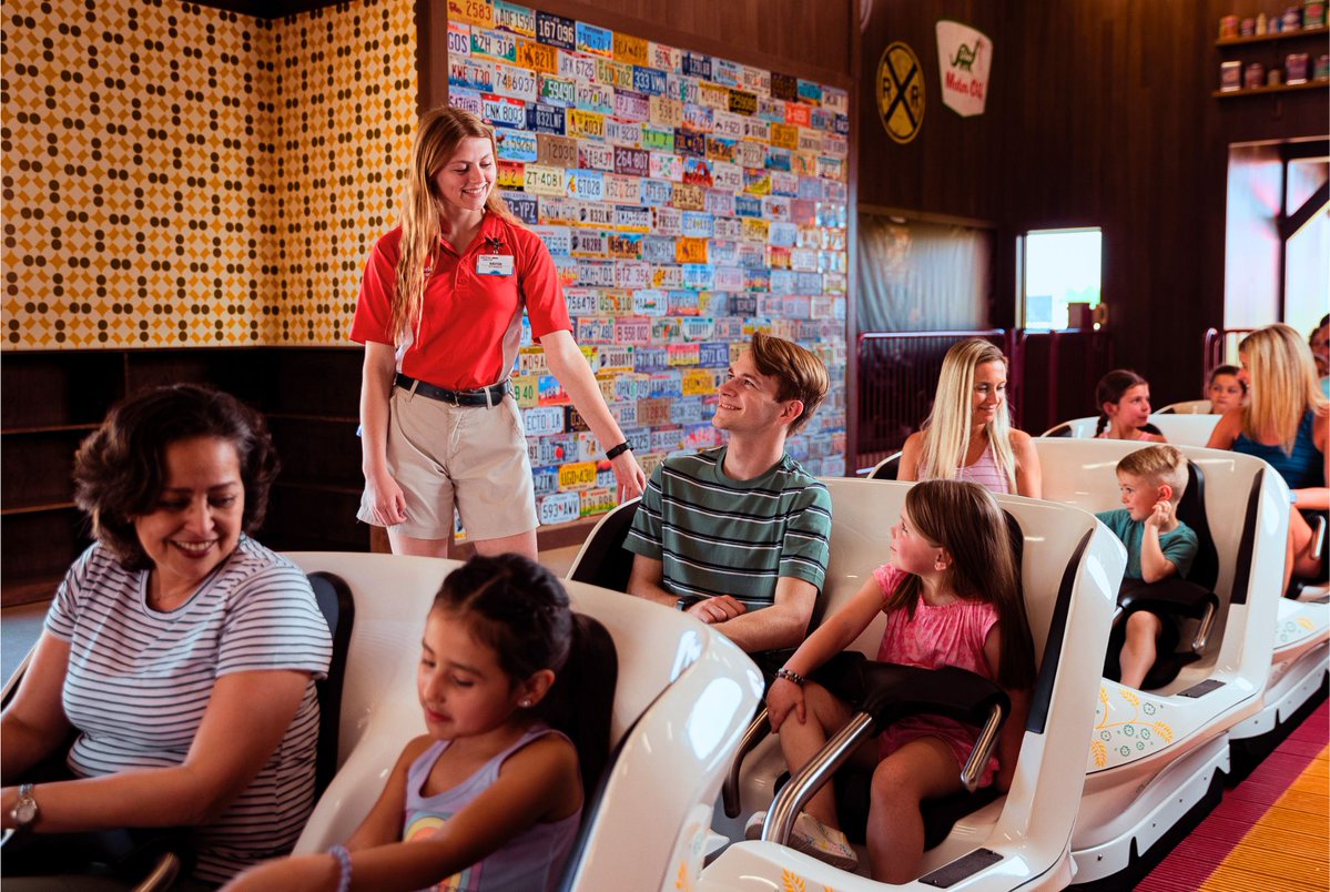 Holiday World tweet media