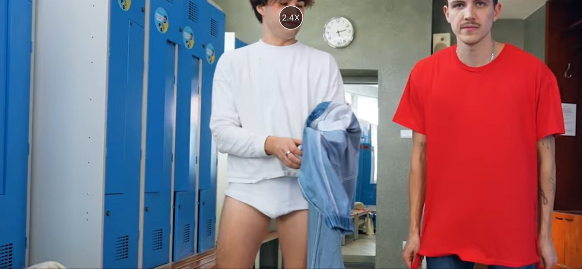 Hot influ tweet media