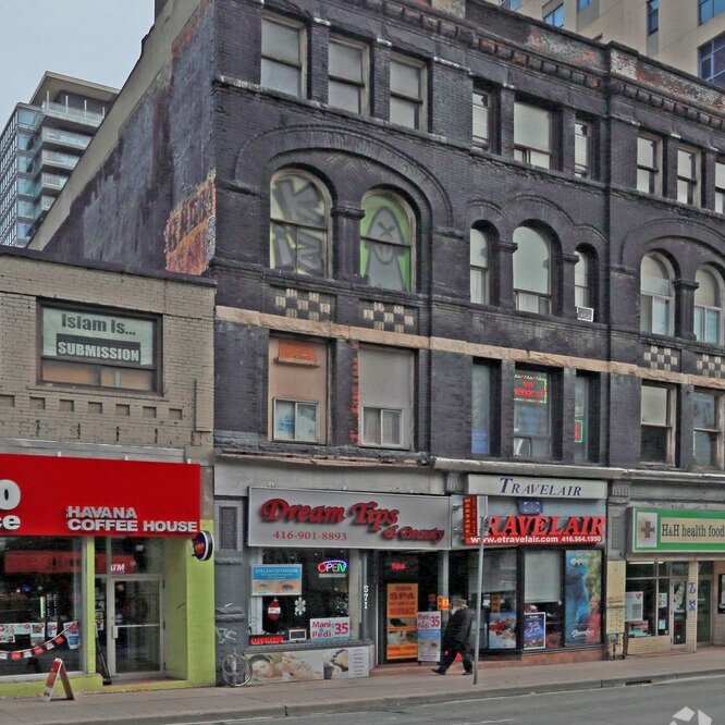 Beautiful Storefronts tweet media