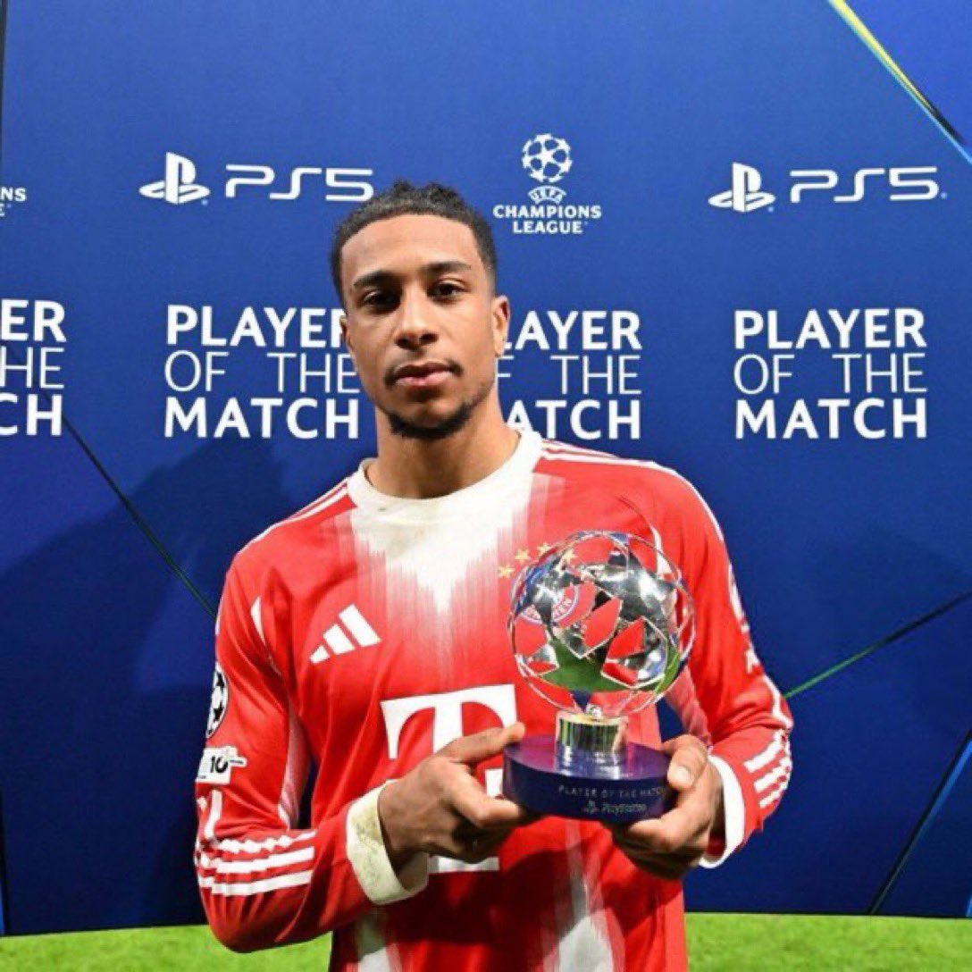MUFCDarren_'s tweet photo. 🚨🎙️Zinedine Zidane on Michael Olise vs Real Madrid:

Olise is up there with Lamine Yamal as one of the best wingers in the world right now. He is always beating his man and rarely passes backward like most wingers.

I enjoy watching both of them because they are bringing back the flair of traditional wingers. His movement on the ball, his dribbling, his calmness — he is unreal. A joy to watch. Bayern is lucky to have olise, Luis Diaz and Harry Kane. 

I enjoy watching both Yamal and Olise because most wingers today tend to pass backward, but they are different.