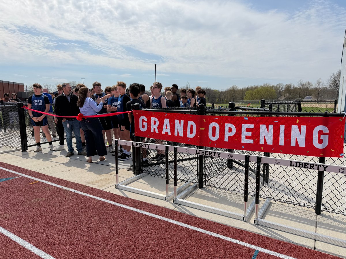 LIBERTYSCHOOLS's tweet image. Today we officially opened the new track at @LibertyLMS thanks to the support from our Liberty community! This facility will be an incredible asset for our students, our athletes and our entire community. See you on the track! #LPSLeads