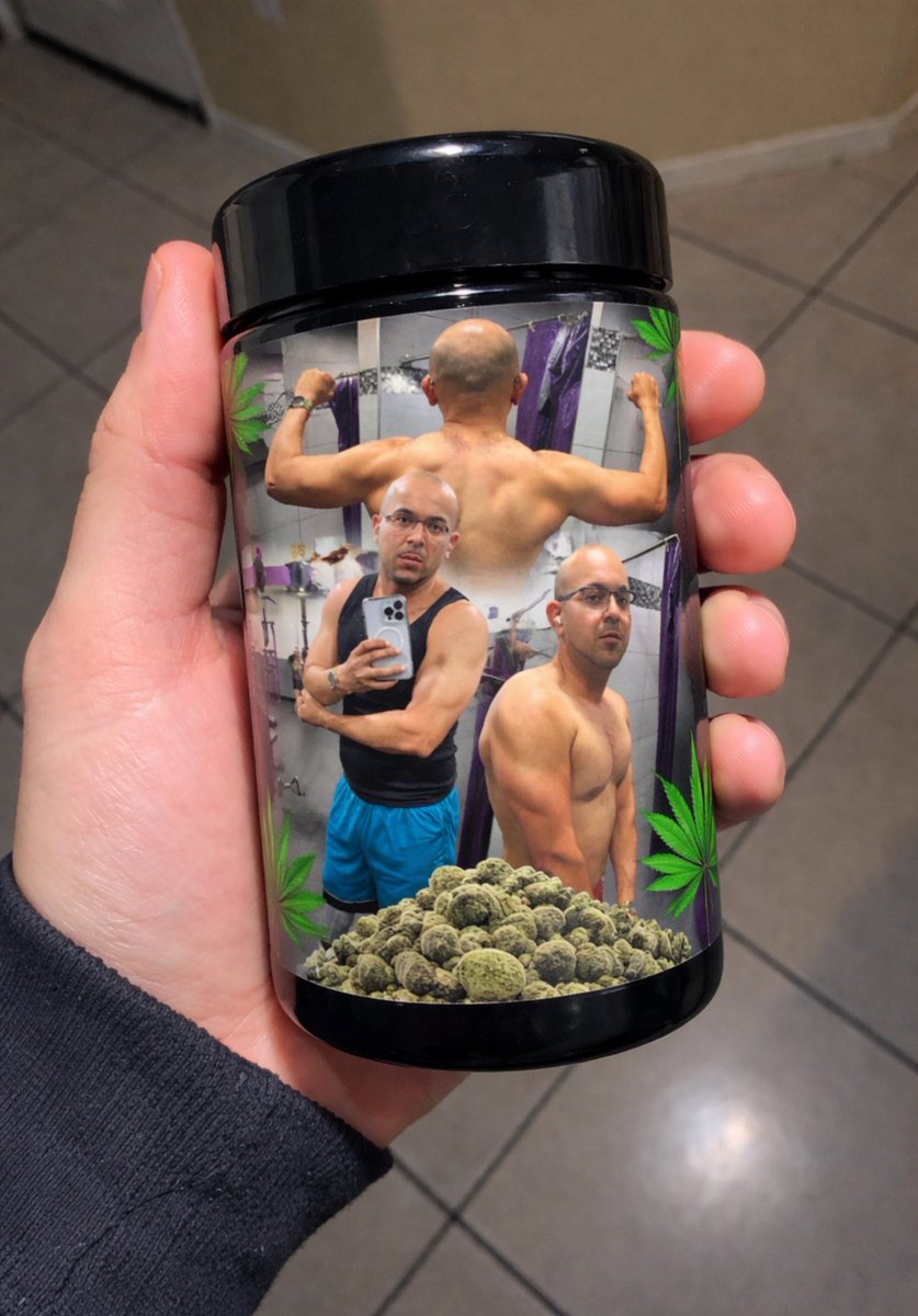 LuxuryZmoke tweet media