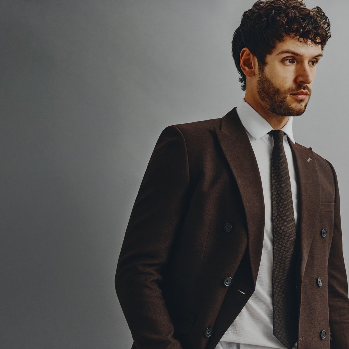 FlyingHorseWalk's tweet image. @slatermenswear The versatility of a well fitted two-piece makes it a staple
Smart, comfortable, and ready for anything in your schedule

 #suitstyle #EffortlessStyle #NewIn #menswear #tailoredsuits