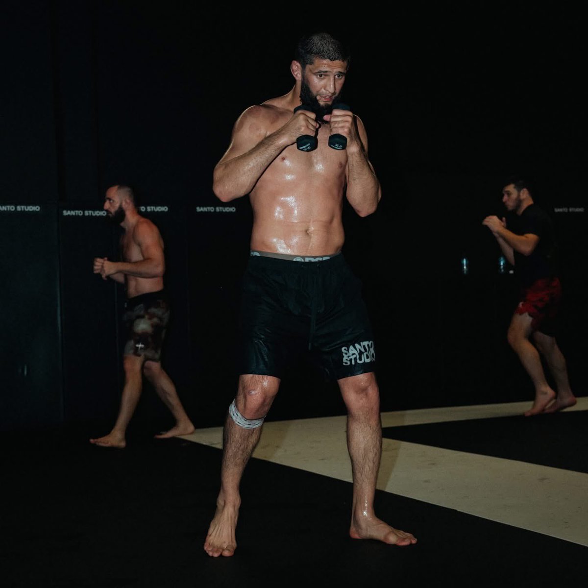 Santo__Studio's tweet photo. Training with the team @KChimaev #UFC328 🏆💪
@Santo__Studio https://t.co/3HyWKusKHO