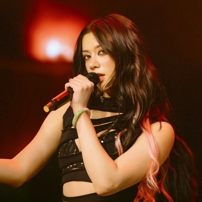 gabsify's tweet image. Olympic gold medalist Alysa Liu and KATSEYE’s Megan Skiendiel are both confirmed for Laufey’s new music video… this is kinda insane 👀