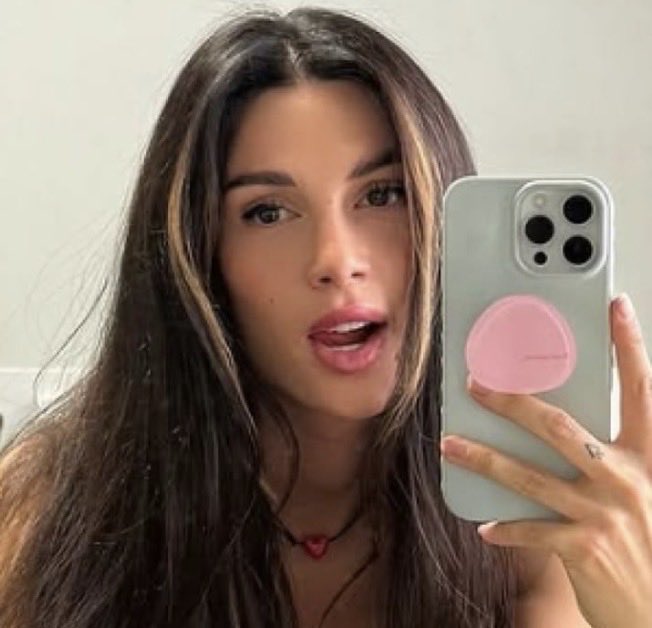 comment32 tweet media