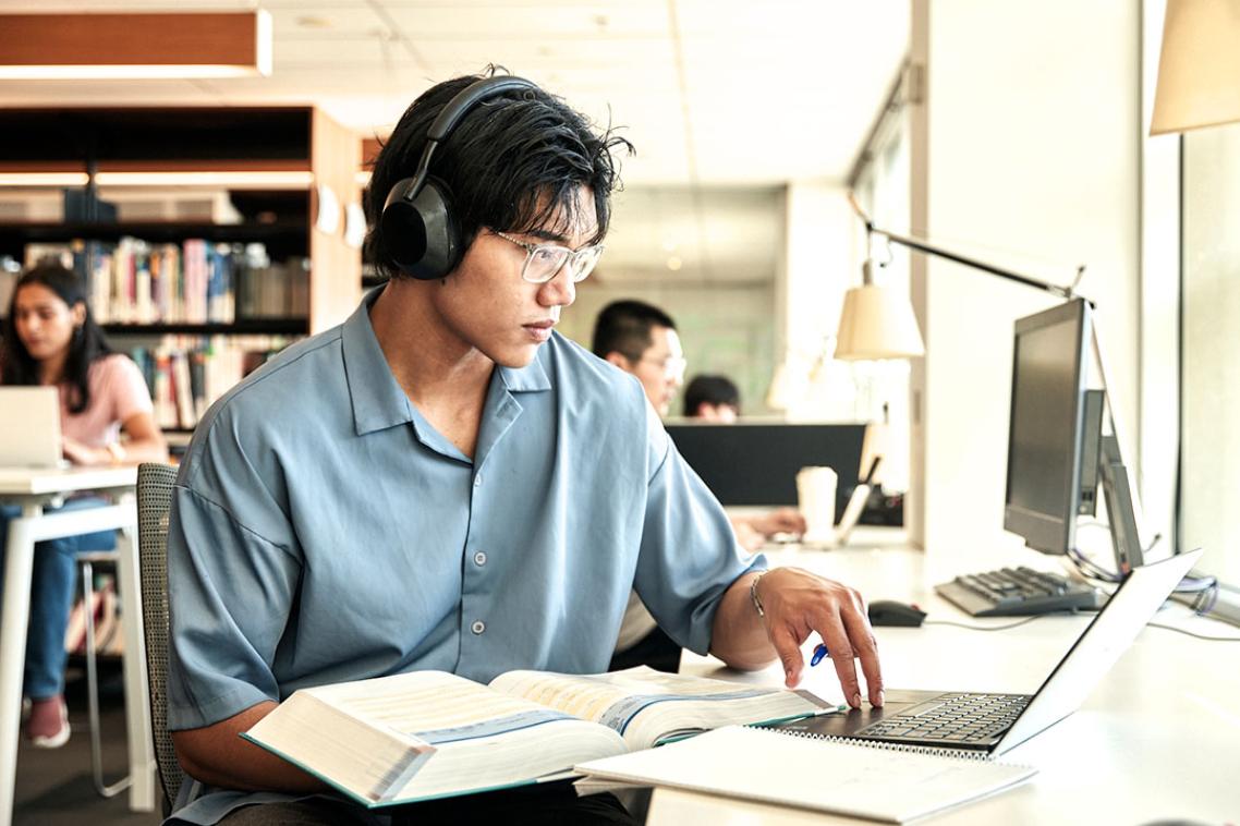 UQ Library tweet media