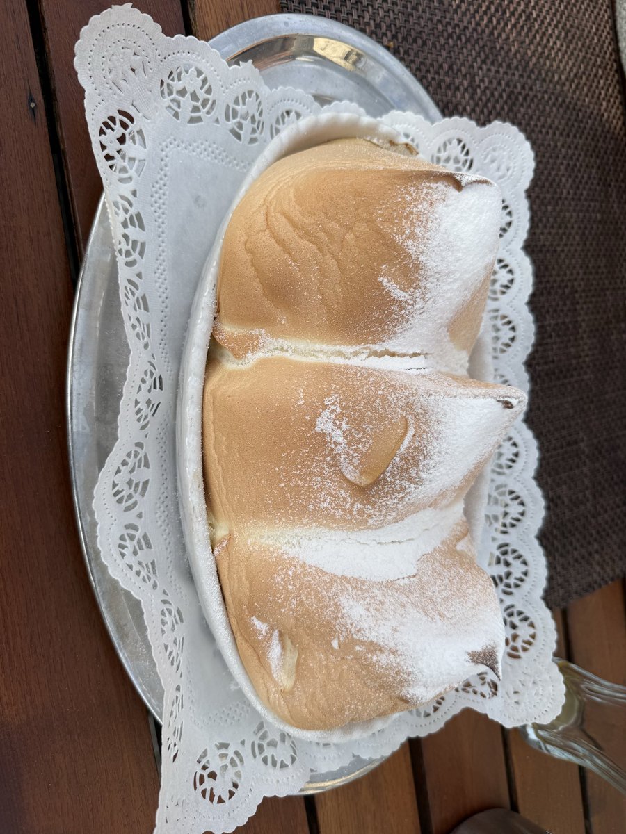 RMSalehx's tweet photo. @sorealfoods Tastes like a little bit sweet eggs tbh https://t.co/AW4cR4R29c